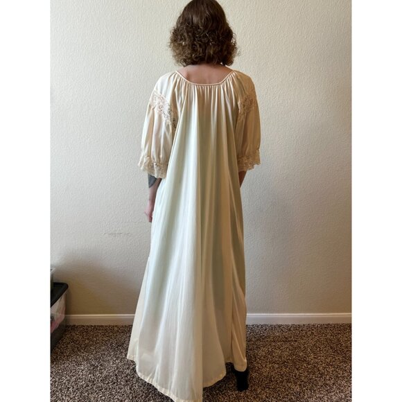 Vintage Cream/tan Maxi Robe Peignoir Dressing Gown Nylon/Lace 44" Bust Plus Size - Picture 6 of 14